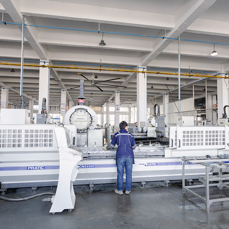 Bengkel Penamat - Operasi CNC
